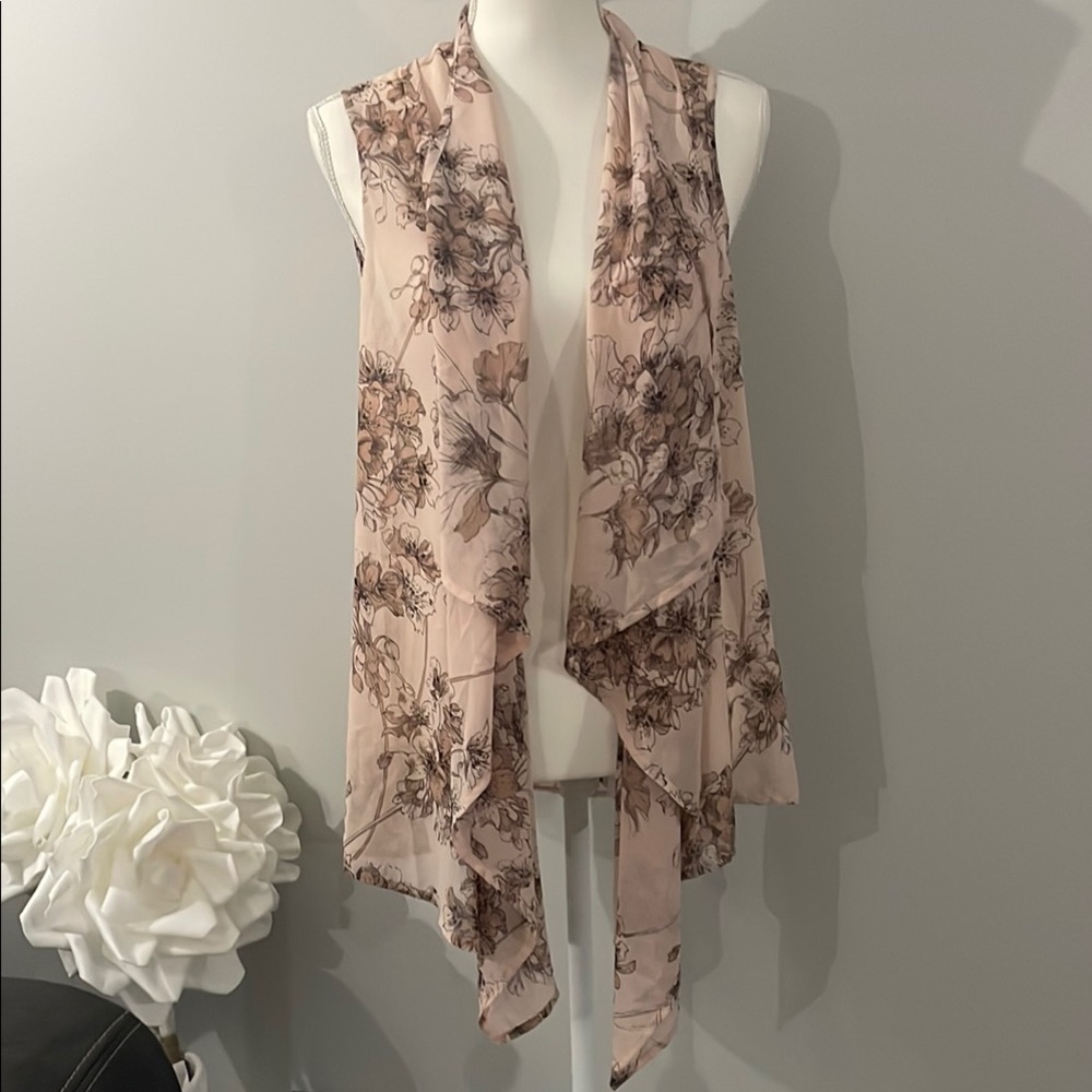 Charming Charlie Floral Sleeveless Draped Vest